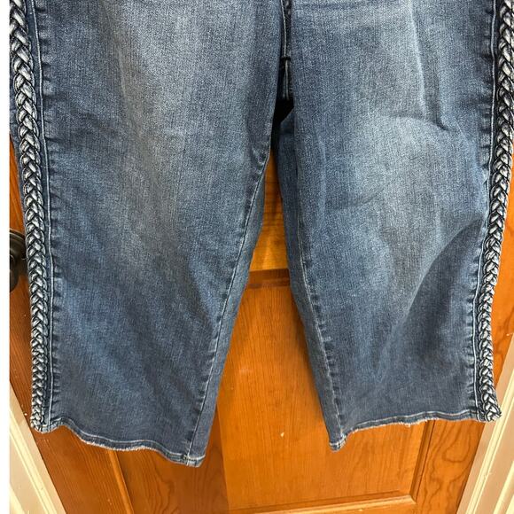 Judy Blue “Aurora” High Waist Braided Side Seam Crop Wide Leg Jeans – Size 16W - Picture 6 of 10